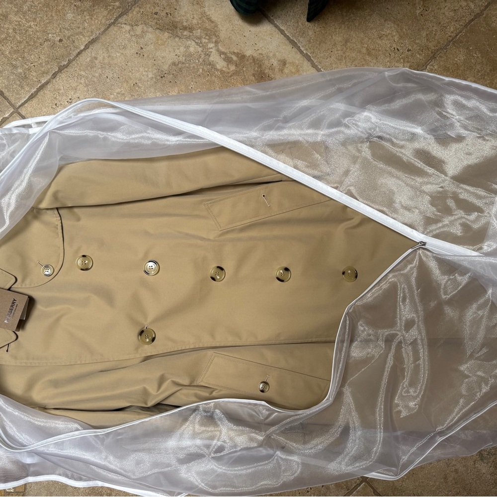 Burberry Long Kensington Heritage Trench Coat - Picture 11 of 16